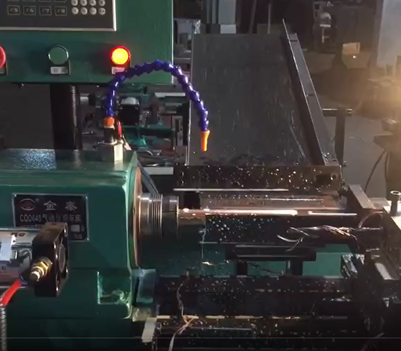 自動(dòng)儀表車(chē)床視頻